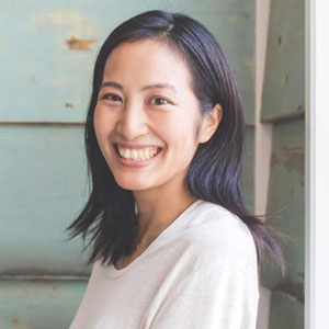 ストレス反応をケアするヨガ サントーシマ香