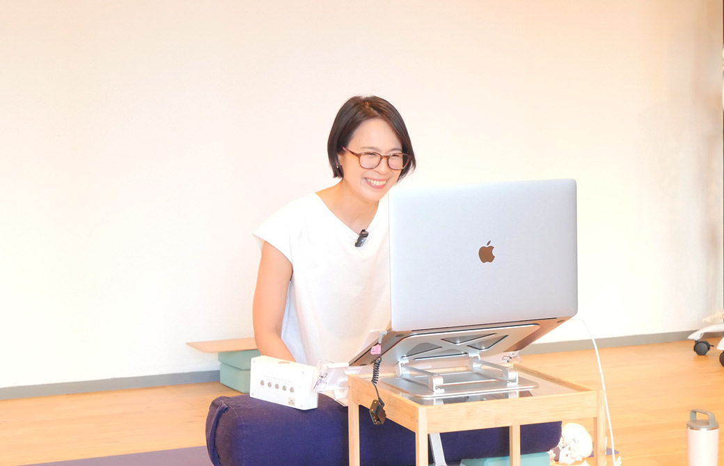 Miwa先生が解剖学を教えている様子